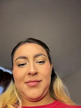 Elina Hills online show from April 2026 07:03:01 PM