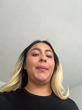 Snapshot of Elina_Hills chatting on June 2026 07:02:01 PM Elina Hills online show from June 2026 07:02:01 PM