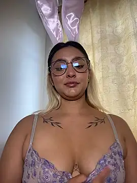 Elina Hills online show from March 2026 06:21:01 PM