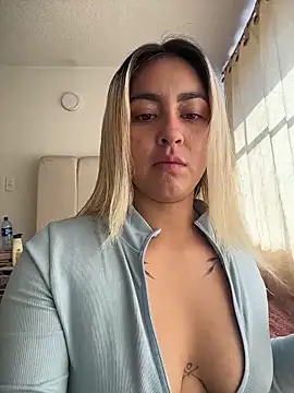 Elina Hills online show from February 2026 02:39:01 PM