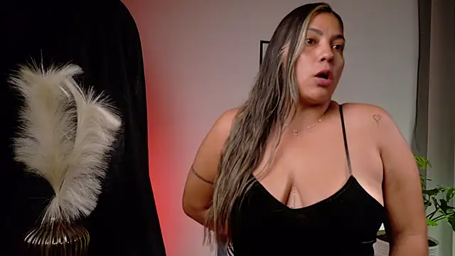 Zara Nova online show from April 2026 11:16:01 PM