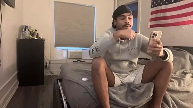 Snapshot of h0rnyboy101 chatting on October 2025 11:01:02 PM h0rnyboy101 online show from October 2025 11:01:02 PM