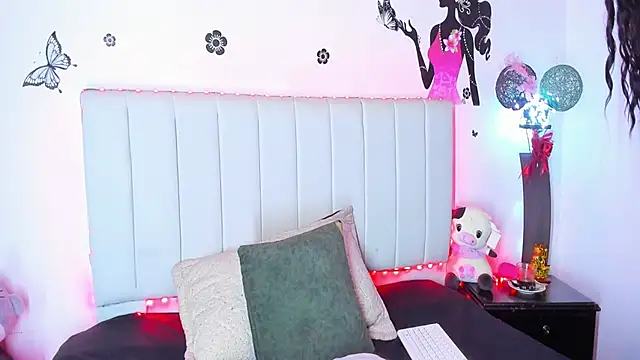 melani ferraraa  online show from March 2026 03:35:02 AM