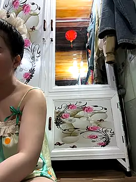 Okleotina9 online show from February 2026 05:18:01 AM