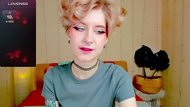 Snapshot of Angel_Julles chatting on November 2025 12:58:02 AM Angel Julles online show from November 2025 12:58:02 AM