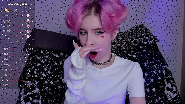 Angel Julles online show from March 2026 01:38:02 AM