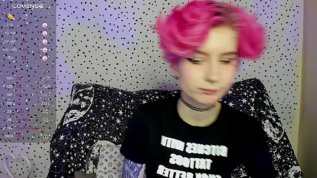 Angel Julles online show from February 2026 02:18:01 AM