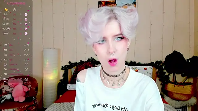 Angel Julles online show from December 2025 01:30:02 AM