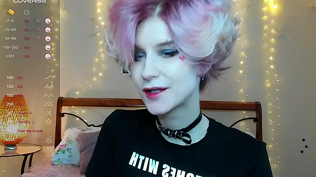 Snapshot of Angel_Julles chatting on June 2026 01:05:02 PM Angel Julles online show from June 2026 01:05:02 PM