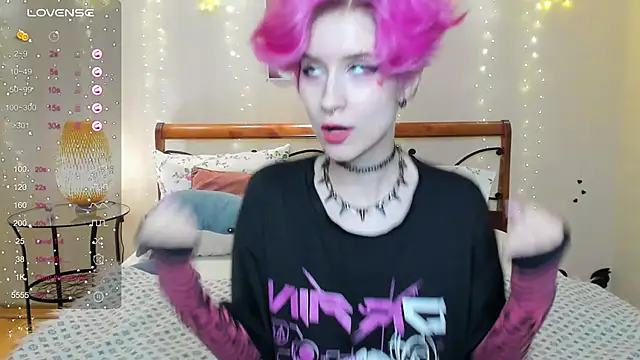 Angel Julles online show from February 2026 04:07:01 PM