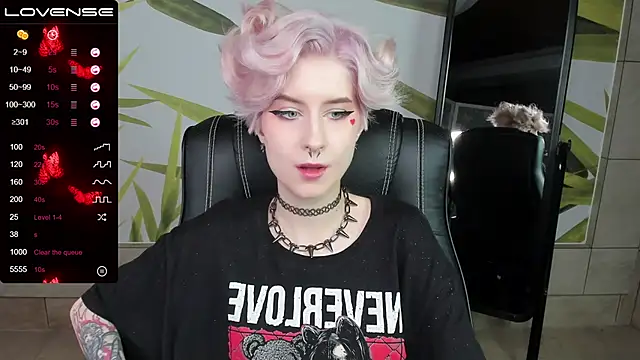 Snapshot of Angel_Julles chatting on November 2025 02:38:02 PM Angel Julles online show from November 2025 02:38:02 PM