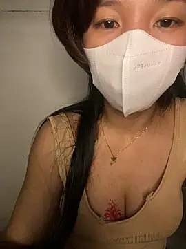 Snapshot of DAISSY69 chatting on November 2025 05:51:02 PM DAISSY69 online show from November 2025 05:51:02 PM