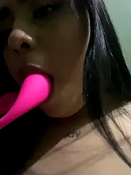 Snapshot of Belka14 chatting on December 2025 04:08:01 AM Belka14 online show from December 2025 04:08:01 AM