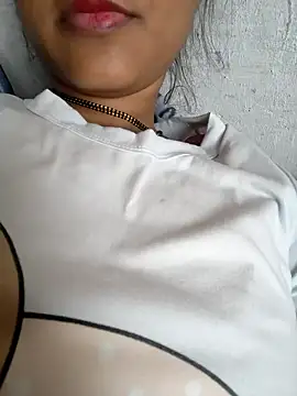 Snapshot of HOT_SANVI_25 chatting on November 2025 04:41:01 AM HOT SANVI 25 online show from November 2025 04:41:01 AM