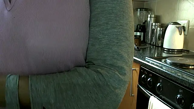 NewBeginnings8 online show from November 2025 08:03:02 AM