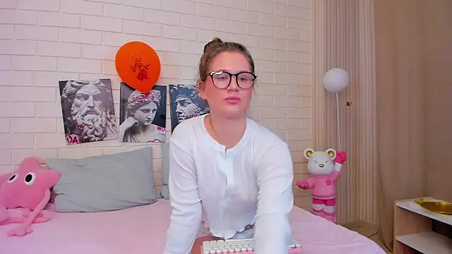 Tinky kinky online show from November 2025 11:37:01 AM