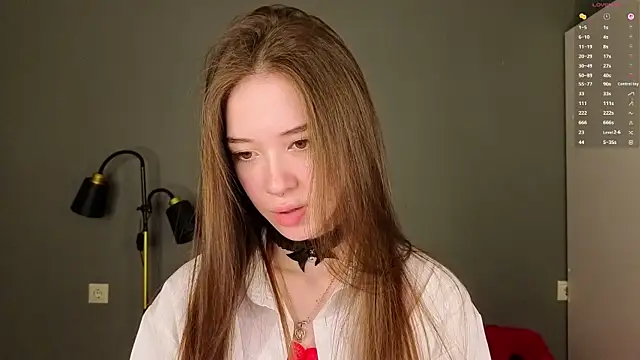 tinyanie online show from March 2026 08:37:01 PM