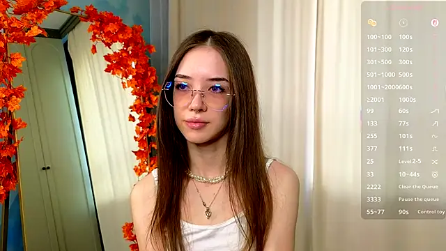 tinyanie online show from November 2025 06:13:01 AM