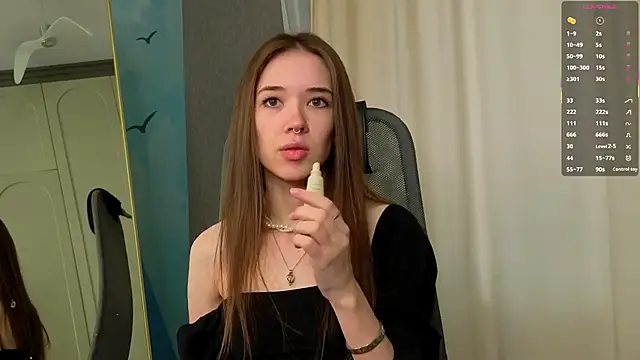 tinyanie online show from December 2025 06:12:02 AM