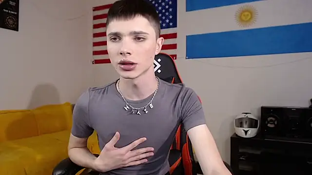 danny noir online show from November 2025 02:09:01 PM