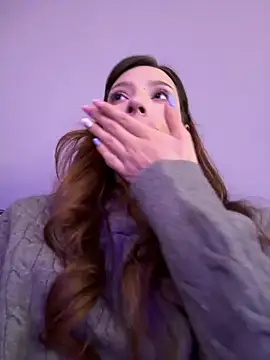 LilluKatten online show from March 2026 01:14:02 PM