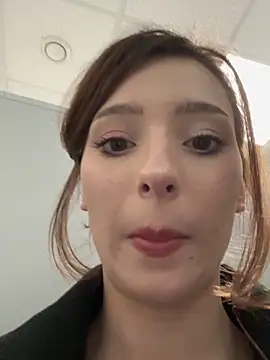 LilluKatten online show from February 2026 11:43:02 AM