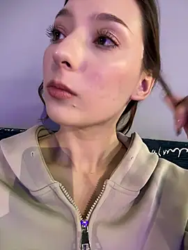 Snapshot of LilluKatten chatting on May 2026 10:42:02 AM LilluKatten online show from May 2026 10:42:02 AM