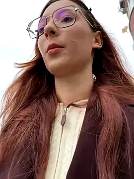 LilluKatten online show from December 2025 07:32:01 AM