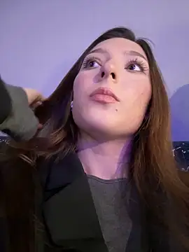 LilluKatten online show from April 2026 11:38:02 AM