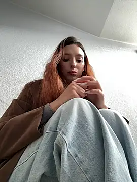 LilluKatten online show from April 2026 11:38:02 AM