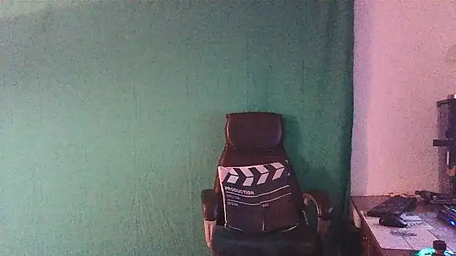 NahkaSami online show from November 2025 11:24:02 AM