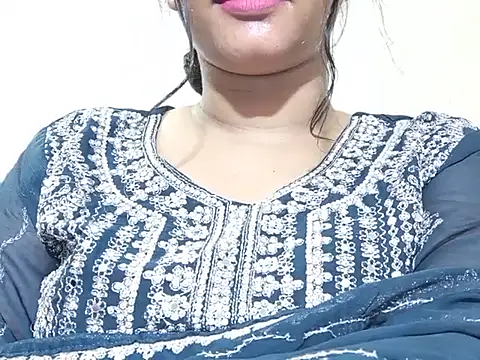 Nancy queen001 online show from November 2025 10:02:01 PM