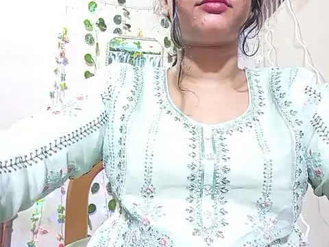 Nancy queen001 online show from November 2025 09:15:01 PM