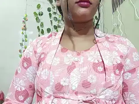 Nancy queen001 online show from December 2025 05:45:01 PM