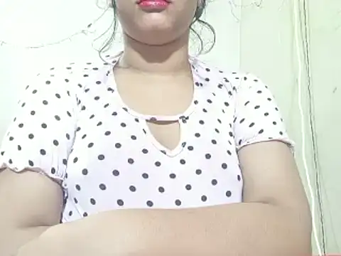 Nancy queen001 online show from November 2025 08:39:02 AM