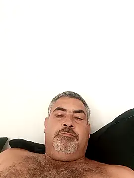 Ricardotarado online show from December 2025 12:04:01 PM