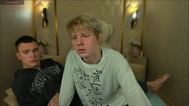 Snapshot of Kevin_Derek chatting on October 2025 02:14:02 PM Kevin Derek online show from October 2025 02:14:02 PM