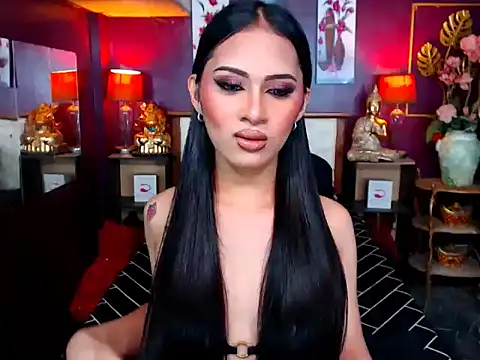 Plastique PATRICIA online show from March 2026 08:36:02 AM