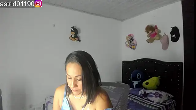 Snapshot of astrid_sexy1 chatting on November 2025 12:58:02 AM astrid sexy1 online show from November 2025 12:58:02 AM