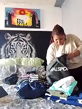 MassiveBoobsxxxx online show from December 2025 02:10:01 PM