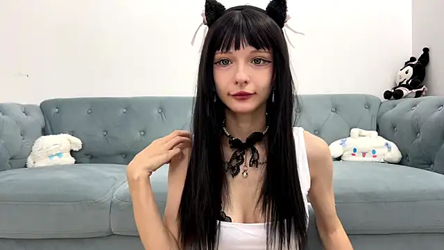 Snapshot of YunaBlossomy chatting on November 2025 05:11:01 AM YunaBlossomy online show from November 2025 05:11:01 AM