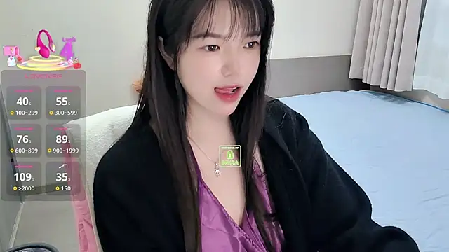 Snapshot of Dialog_Mu chatting on November 2025 12:58:02 AM Dialog Mu online show from November 2025 12:58:02 AM