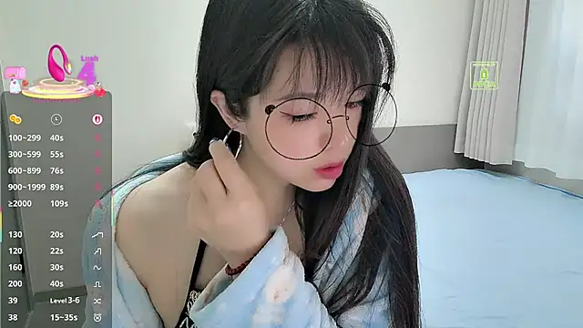 Snapshot of Dialog_Mu chatting on November 2025 12:33:02 AM Dialog Mu online show from November 2025 12:33:02 AM