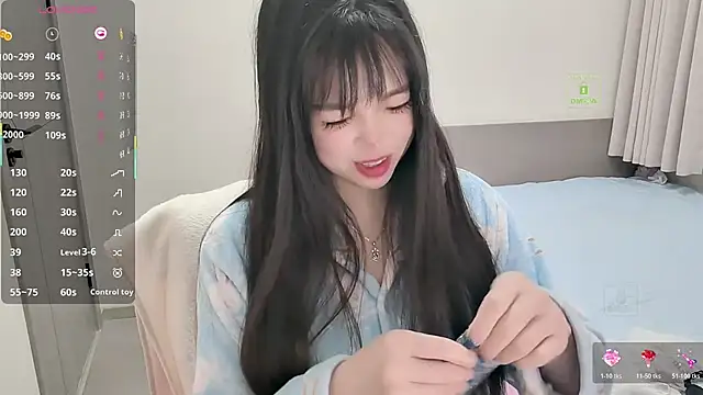 Snapshot of Dialog_Mu chatting on December 2025 01:04:02 AM Dialog Mu online show from December 2025 01:04:02 AM