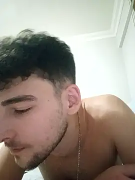 Snapshot of yasinesra757_ chatting on January 2026 05:28:02 PM yasinesra757 online show from January 2026 05:28:02 PM