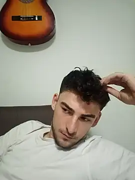 Snapshot of yasinesra757_ chatting on January 2026 01:01:02 AM yasinesra757 online show from January 2026 01:01:02 AM