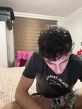 Snapshot of yasinesra757_ chatting on February 2026 11:46:02 PM yasinesra757 online show from February 2026 11:46:02 PM