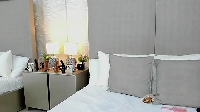 scarlett leblanc  online show from November 2025 02:06:01 PM