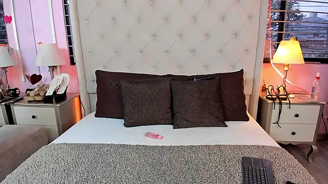 scarlett leblanc  online show from May 2026 12:33:01 PM