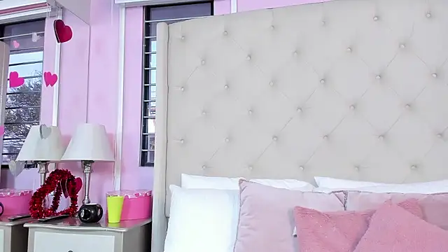 scarlett leblanc  online show from March 2026 12:04:02 PM